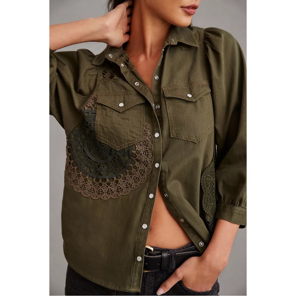 NWOT Pilcro Anthropologie Eyelet Lace Buttondown Army Green Size XS extra small
